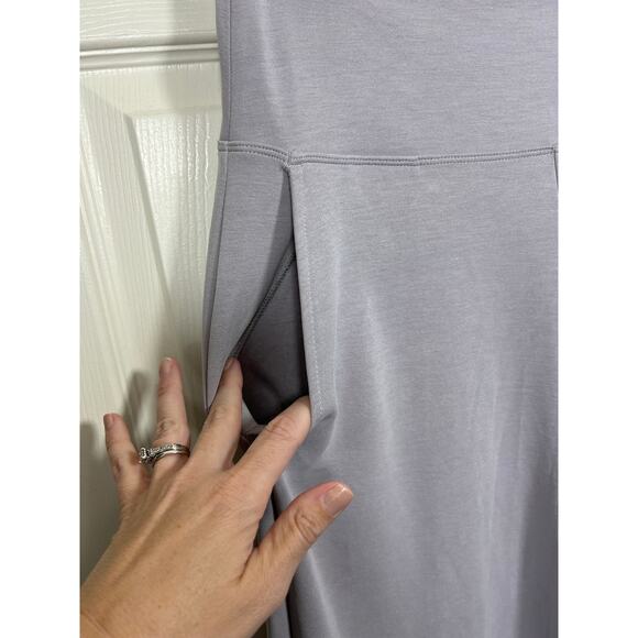 Athleta Light Gray Wide Leg Pants - Picture 4 of 10